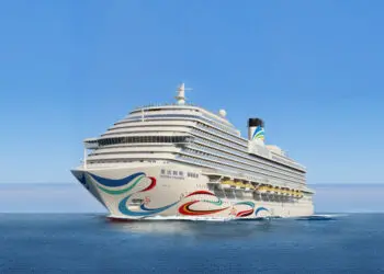 爱达邮轮（Adora Cruises）携手中免建造中国海上最大免税店