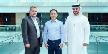 华为高管与阿联酋航空在迪拜总部会面