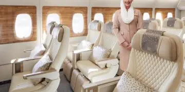 12月起阿联酋航空全新升级版A380客机将陆续飞往五座城市 面向更多乘客推出高端经济舱体验