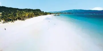 逃离寒冷，菲律宾长滩岛邀中国游客玩转海陆空