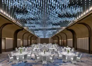 「希遇浪漫」 上海大虹桥灿辉希尔顿酒店臻呈梦幻婚礼体验