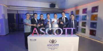 西安雅诗阁永宁门服务公寓顶标亮灯仪式正式举行 项目开业在即，赋能西安南门商圈