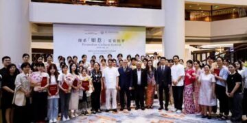 厦门马哥孛罗东方大酒店携手厦门南洋学院成功举办娘惹时尚服装秀 校企聯動推廣娘惹文化