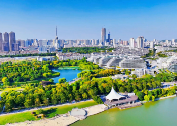 暑期遛娃难题不用愁!藏在云龙湖畔的徐州馨乐庭云龙湖公寓酒店是徐州亲子度假绝佳选择!