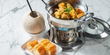 王府井希尔顿酒店共庆“希尔顿主厨季”七周年： 万斯阁西餐厅匠心呈现招牌菜品