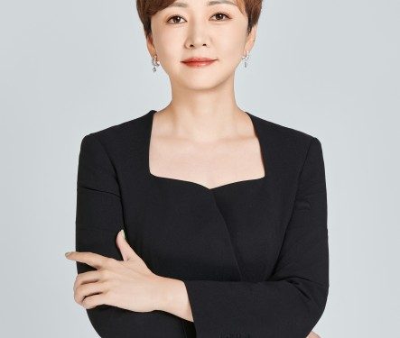 韩朝靓 (Vivian Han) 女士出任成都环球中心天堂洲际大饭店总经理